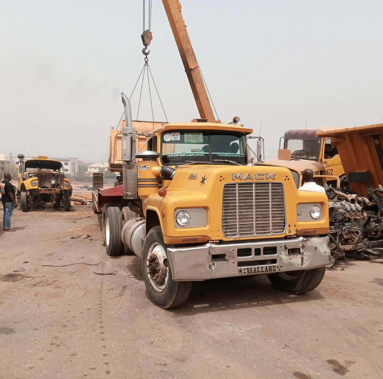 Korlun crane truck on a job site